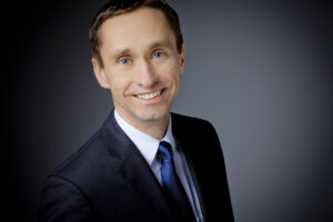 Prof. Dr. Oliver Roll