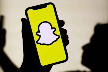 Catfishing, Belästigung, Missbrauch: Die Gefahren die durch Snapchat besonders für junge Menschen ausgehen sind groß. Die Kidnerschutzmaßnahmen der Plattform sollen deshalb geprüft werden.