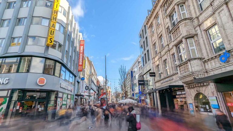 Barrierefreie Innenstädte: ein Streifzug durch Köln