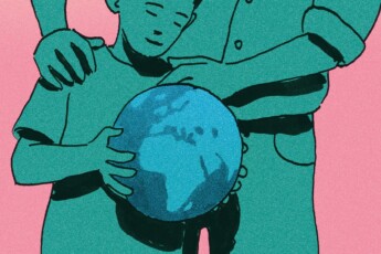 Kind hält Globus in der Hand