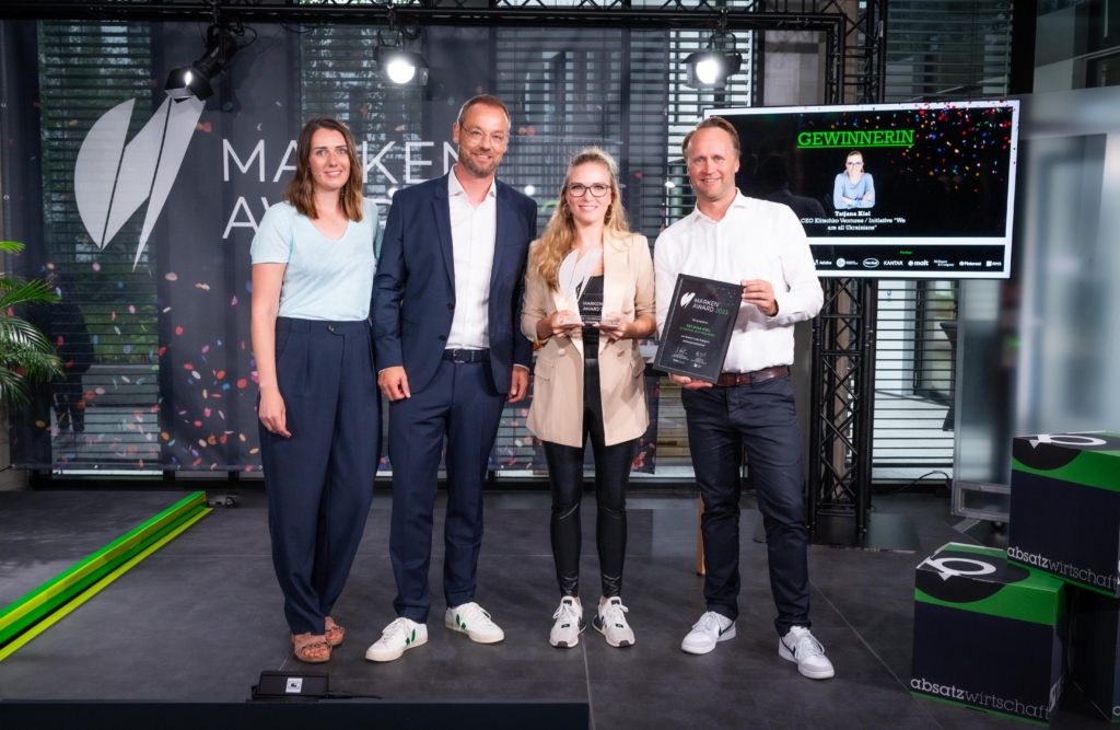 Kiel (Zweite von rechts) mit den Jury-Mitgliedern Christa Catharina Müller, Alexander Burger und Jan Leiskau (von links). ©Foto Vogt