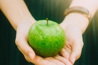 green apple_unsplash