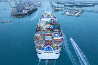 icon of the seas_c_royal caribbean