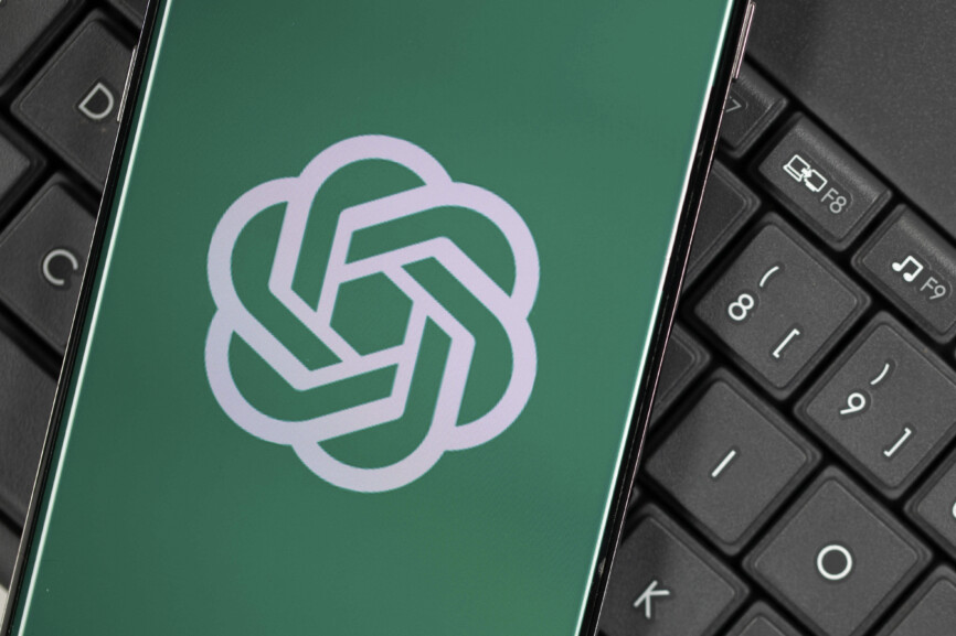 KI-Suchmaschinen wie ChatGPT und Google Gemini setzen auf eine ganzheitlichere, konversationsbasierte Interaktion.