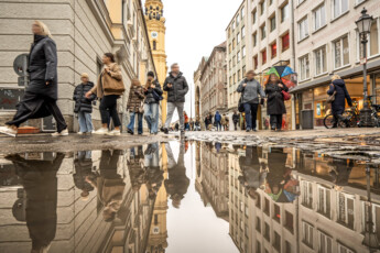 Steigende Umsätze im Deutschen Einzelhandel. Allerdings fiel der Zuwachs binnen Monatsfrist geringer aus als von Volkswirten erwartet.
