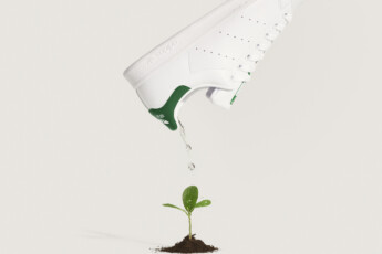 Adidas will durch den Erwerb von Kompensationszertifikaten die eigenen Klimaziele erreichen.