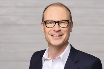Christian Dallmayer ist General Manager bei Unidted-Domains und berät Unternehmen bei ihrer Domainstrategie.