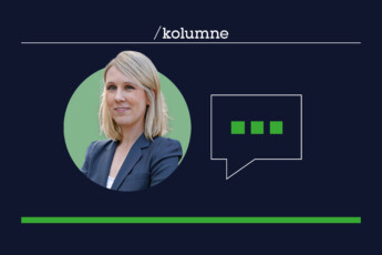 Lisa-Charlotte Wolter schreibt über nachhaltige Medien- und Marketingstrategien. Im IU Research Center for Sustainable Media & Marketing (RCSMM) erarbeiten sie und ihre Kolleg*innen, wie Resilienz als Erfolgsfaktor strategisch und praktisch verankert werden kann.