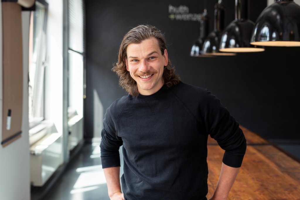 Christian Urbanski ist als Elfjähriger durch einen besonderen Werbespot zum Levi's-Fanboy geworden. (© h+w)