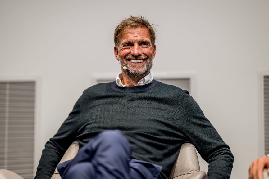 Charisma, Führungsstärke und Authentizität sind Eigenschaften, die Jürgen Klopp erfolgreich gemacht haben – als Fußballlehrer und als Markenbotschafter.