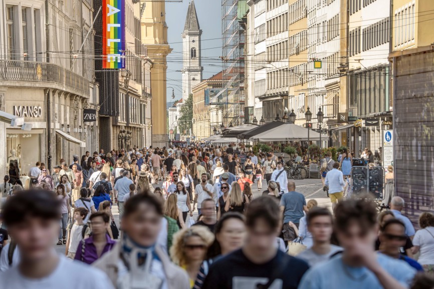Der private Konsum ist einer der größten Hoffnungen für eine Erholung der kriselnden deutschen Wirtschaft.