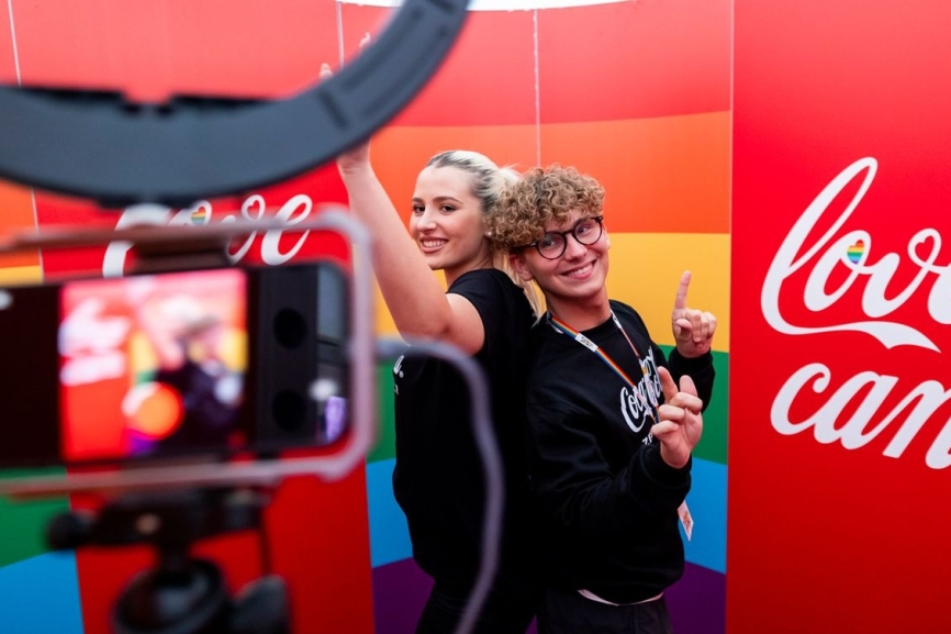 Die Vielfalt an unterschiedlichen Cola-Marken ist Ausdruck einer vielfältigen Gesellschaft. Was tun, wenn Vielfalt politisch bedrängt wird?