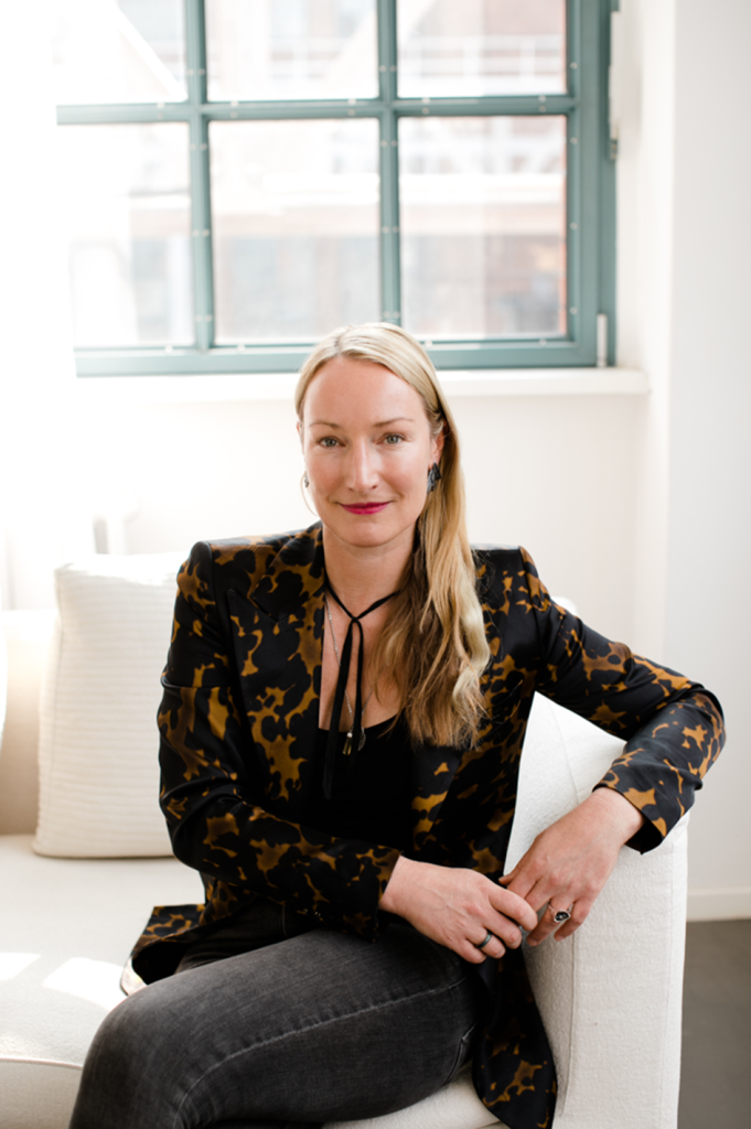 Christina Keller ist seit 2023 bei der Agenturgruppe DDB. Davor hat sie unter anderem für Meta und die Deutsche Bahn gearbeitet. (© privat)