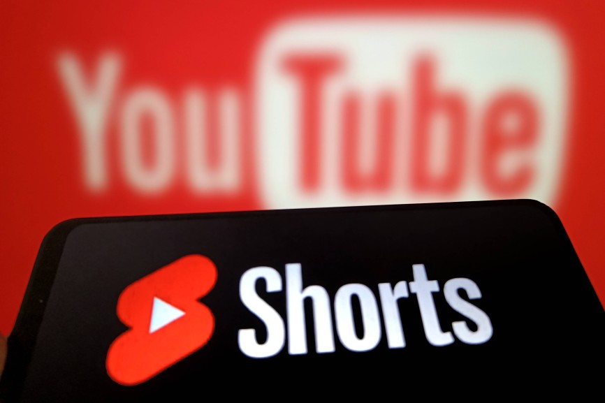 Illustration YOUTUBE Shorts SUQIAN, CHINA - MARCH 6, 2025 - An illustration shows the SHORTS LOGO on a smartphone with the YOUTUBE LOGO in the background in Suqian, Jiangsu province, China, March 6, 2025. Suqian Jiangsu China PUBLICATIONxNOTxINxCHN Copyright: xCFOTOx i1741232981481