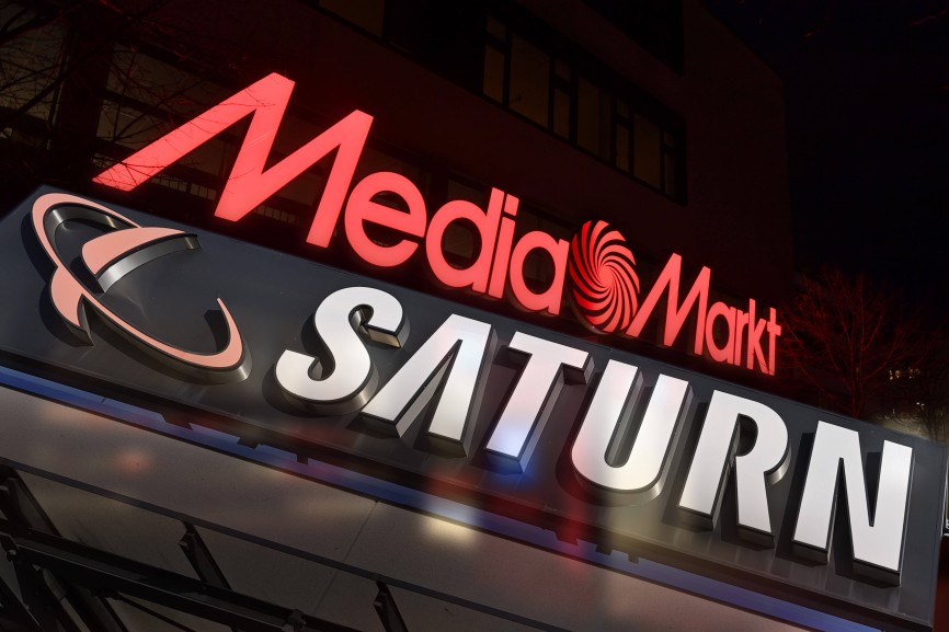 Die deutsche Wettbewerbsbehörde hat den Erwerb der Mediamarkt-Saturn-Mutter Ceconomy durch den chinesischen Konzern JD.com freigegeben.