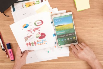 Bisher wurden Marktforschungsdaten erhoben, ausgewertet und an Marken weitergegeben, etwa um daraus Kampagnen zu entwickeln. Durch den KI-Einsatz geht das Marktforschungsinstitut GIM einen Schritt weiter.