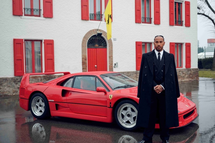Ferrari F40 Lewis Hamilton_c_Ferrari