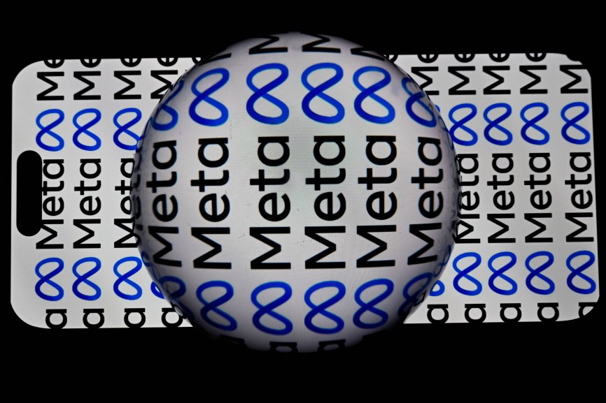 Meta ANKARA, TURKIYE - MARCH 25: In this photo illustration, Meta logo is being displayed on a mobile phone screen in Ankara, Turkiye on March 25, 2025. Ankara Turkey. Editorial use only. Please get in touch for any other usage. PUBLICATIONxNOTxINxTURxUSAxCANxUKxJPNxITAxFRAxAUSxESPxBELxKORxRSAxHKGxNZL Copyright: x2025xAnadoluxÄsmailxAslandaÄüx