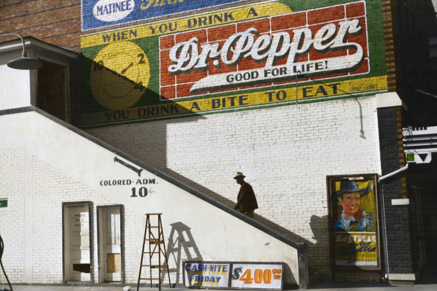 Dr. Pepper Cola steht in den USA auf einer Stufe mit Coke und Pepsi und ist vor allem bei jüngeren Menschen beliebt.