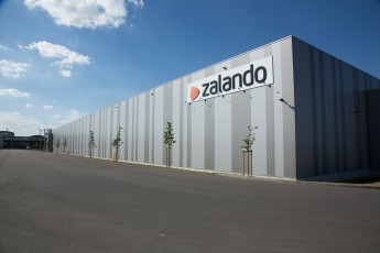 Zalando-SE_2013_Convenience_Logistics_Fulfillment-centers_Erfurt_Architecture_01