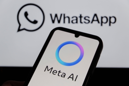 October 16, 2025, Bandung, West Java, Indonesia: In this photo illustration, Meta AI logo is displayed on a smartphone with Whatsapp logo in the background. Bandung Indonesia - ZUMAs281 20251016_zip_s281_016 Copyright: xAlgixFebrixSugitax