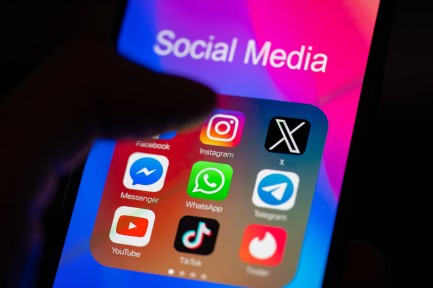 Social-Media-Plattformen wie diese machen es Verbrauchern nicht leicht, Betrug und Fake-Inhalte zu melden.