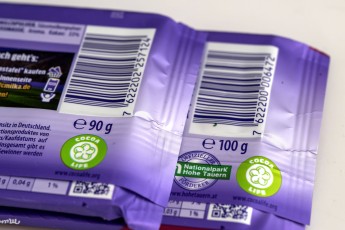 Die Verbraucherzentrale Hamburg wirft dem Milka-Hersteller Mondelez Mogelei vor.