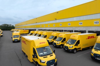 Der Markenname ist schon länger DHL. Nun ändert sich auch der Firmenname.